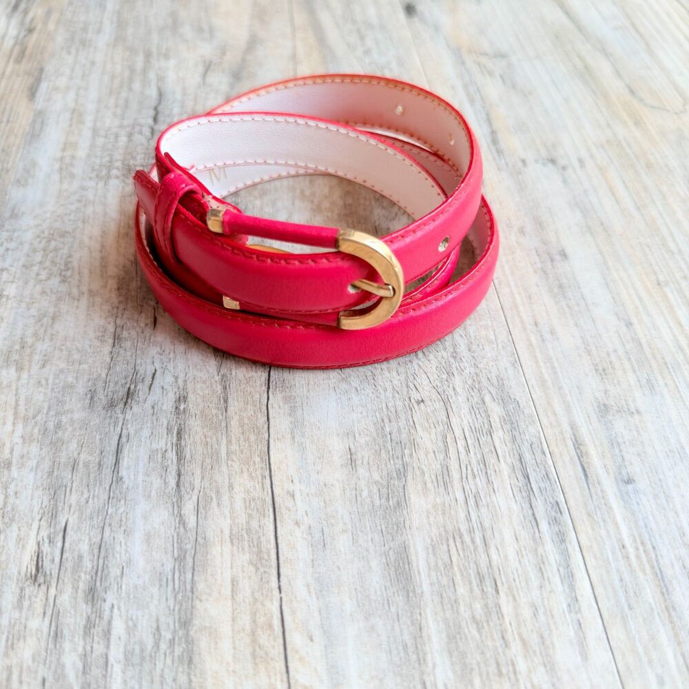 Vintage Red Leather Skinny Belt Gold Buckle Y2K Retro Size M Betty Rockabilly